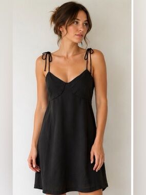 100% silk Black Tie-Shoulder Slip Dress